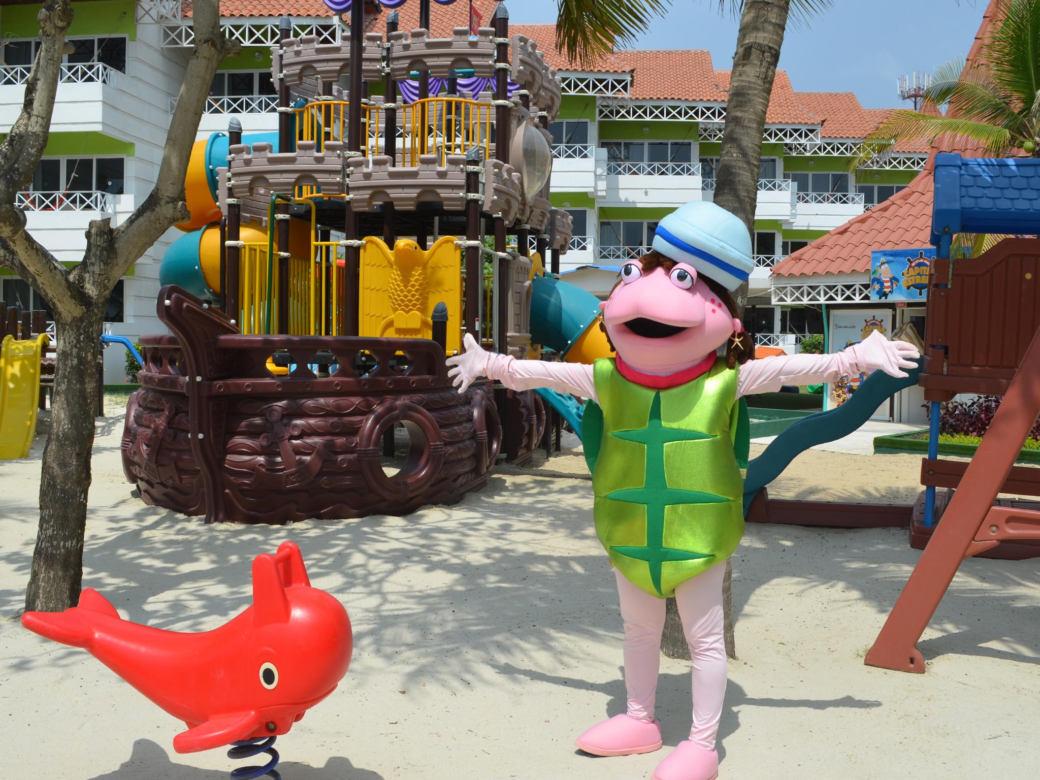 Hotel Las Americas Casa De Playa Cartagena Exterior foto The mascot of the resort, "The Dolphin"