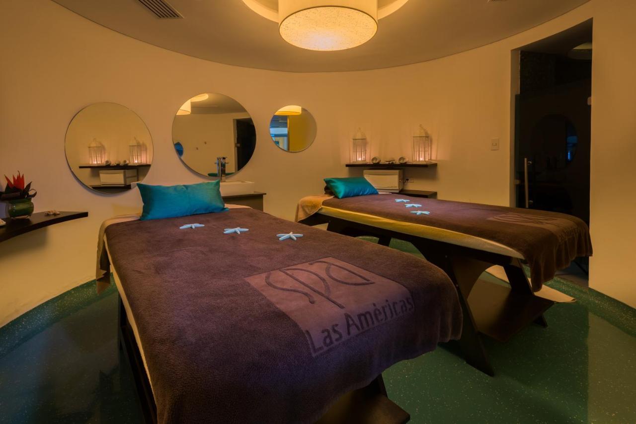 Hotel Las Americas Casa De Playa Cartagena Exterior foto A treatment room at the Las Amigas spa